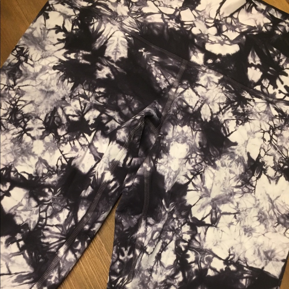 Lululemon high rise wunder under 10
